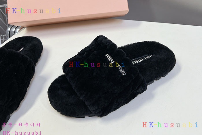 NEW 미우미우 슬리퍼 신상 MU 554015