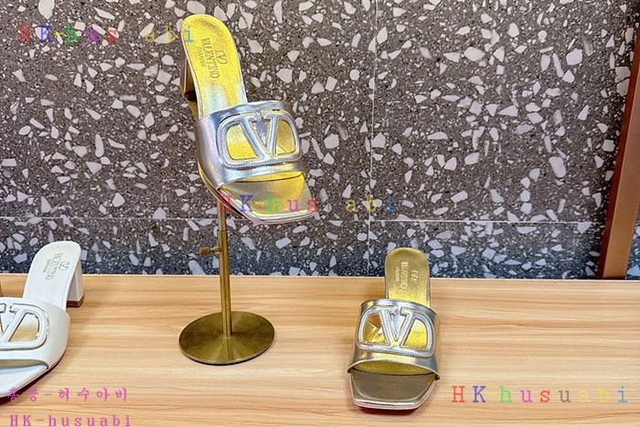 NEW 발렌티노 샌들 신상 V 4470814