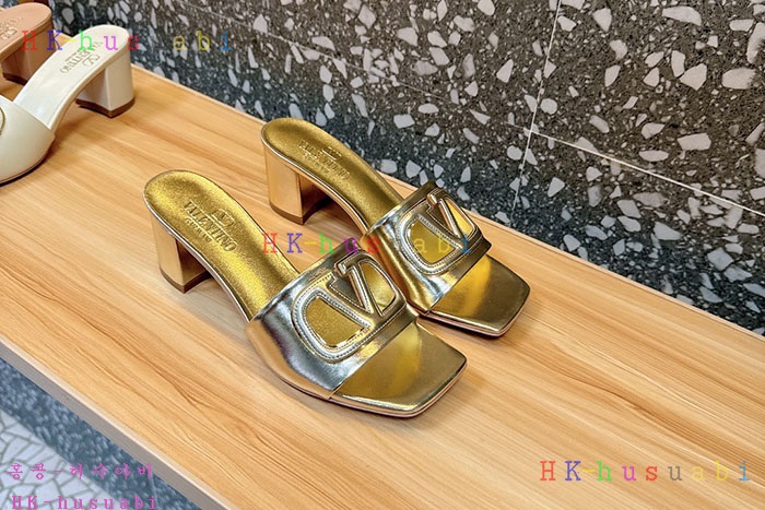 NEW 발렌티노 샌들 신상 V 4470814