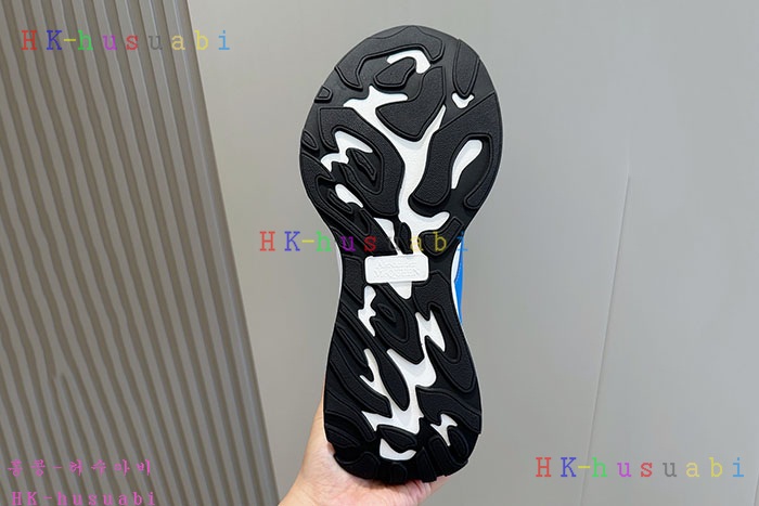 NEW 알렉산더맥퀸 스니커즈 신상 MQ 355517