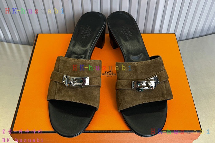 NEW 에르메스 샌들 신상 H 748901