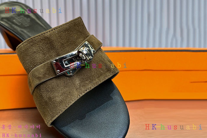 NEW 에르메스 샌들 신상 H 748901