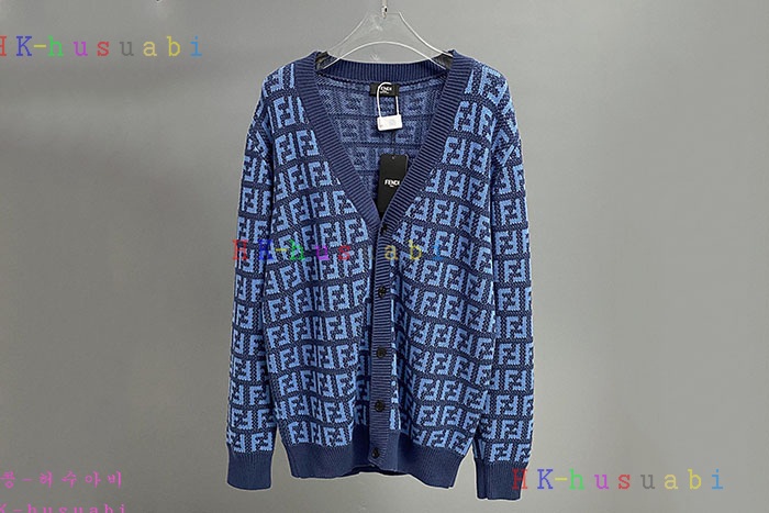 NEW 펜디 가디건 신상 FD 994403