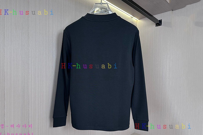 NEW 프라다 긴팔티 신상 P 6714013
