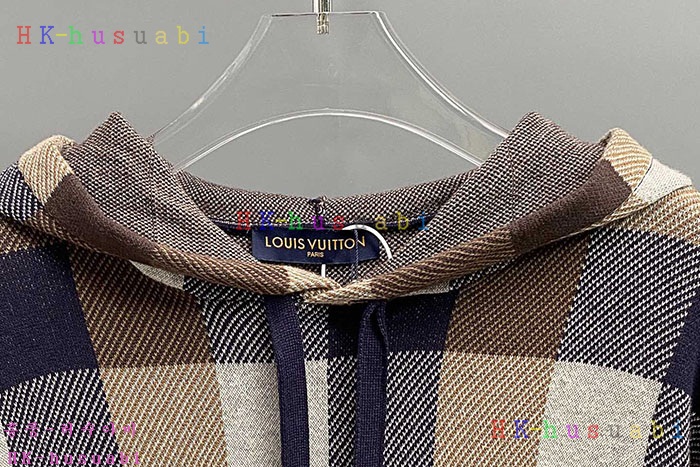NEW 루이비통 니트 신상 LV 4417026