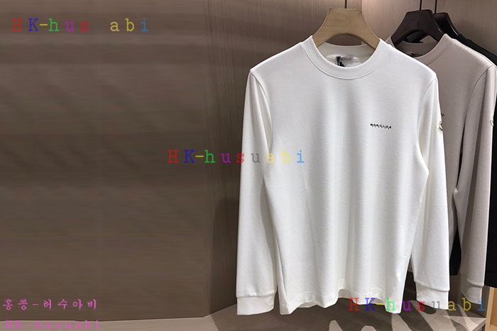 NEW 몽클레어 긴팔티 신상 M 1665014