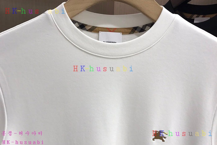 NEW 버버리 긴팔티 신상 BB 754022