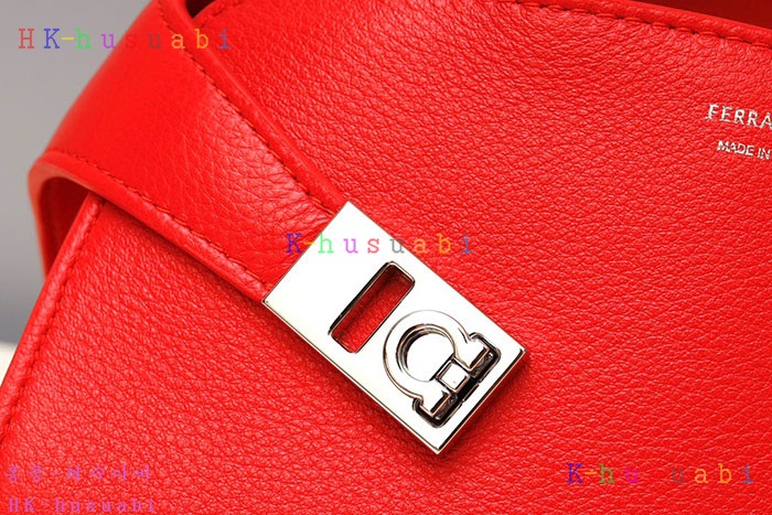 ★미러급★페라가모 허그 미니백  215975-2