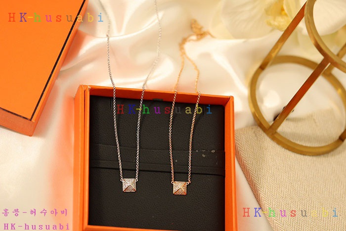 NEW 에르메스 목걸이 신상 H 582234