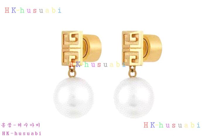 NEW 지방시 귀걸이 신상 GV 895474