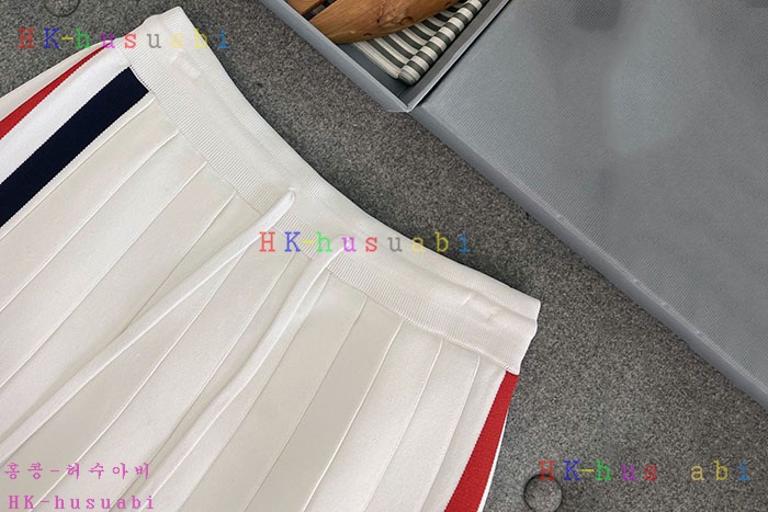 NEW 톰브라운 치마 신상 TB  6770014