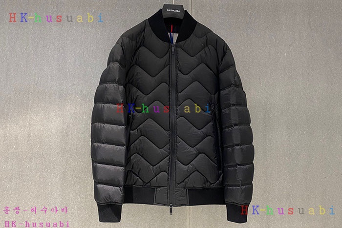 NEW 몽클레어 패딩 신상 M 3654472