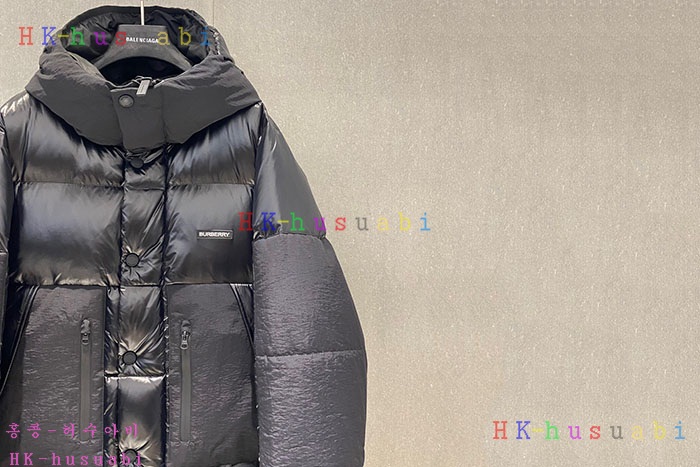 NEW 버버리 패딩 신상 B 70444024