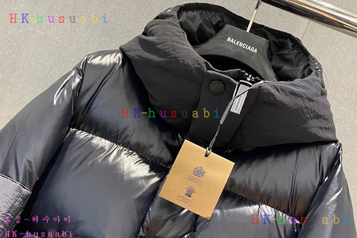 NEW 버버리 패딩 신상 B 70444024