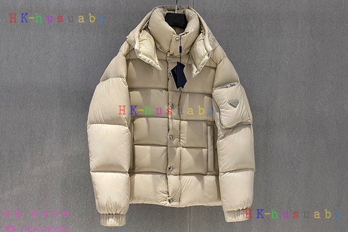 NEW 프라다 패딩 신상 P 4475001
