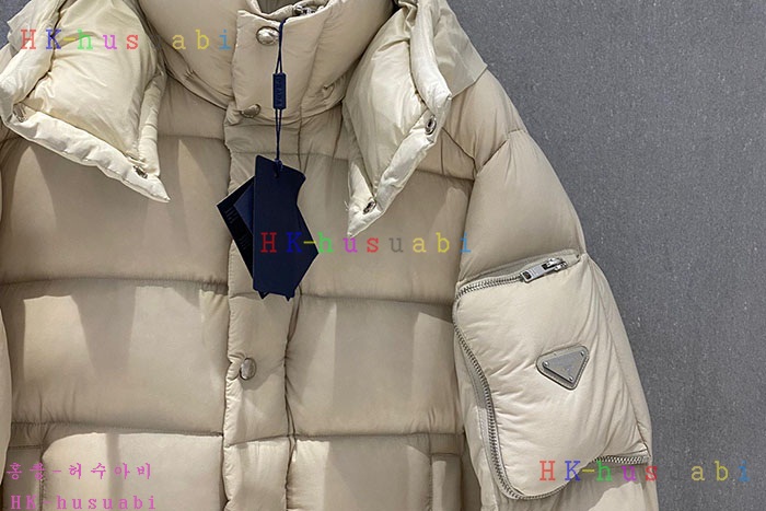 NEW 프라다 패딩 신상 P 4475001