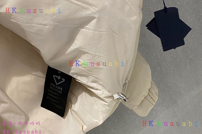 NEW 프라다 패딩 신상 P 4475001