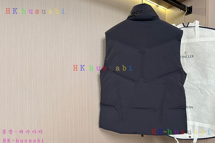 NEW 몽클레어 패딩조끼 신상 M 924410