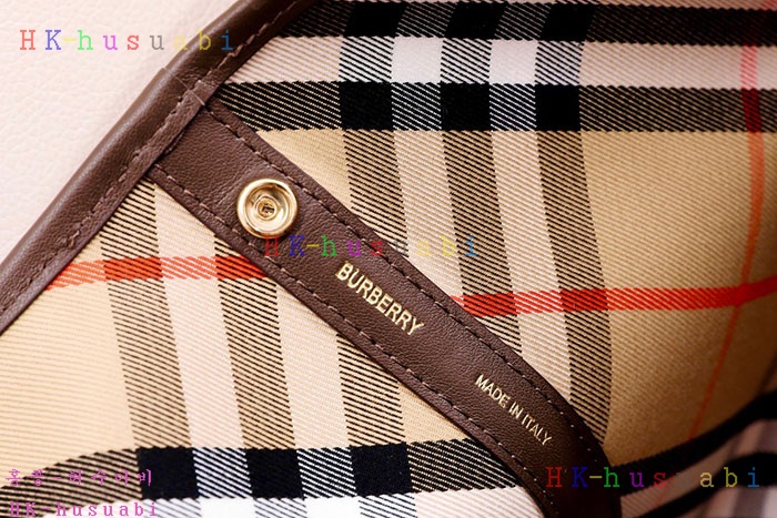★미러급★버버리 미디엄 체크 토트  80939761