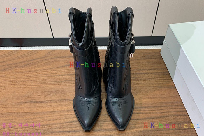 NEW 지방시 부츠 신상 GV 690087