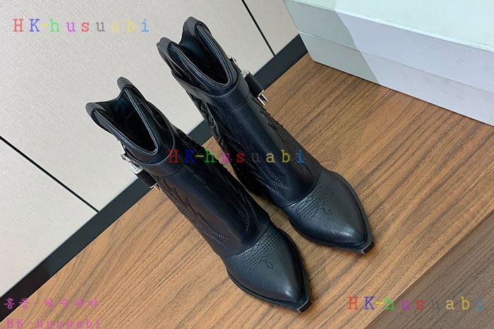 NEW 지방시 부츠 신상 GV 690087