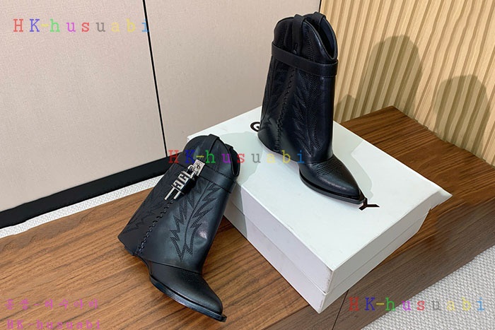 NEW 지방시 부츠 신상 GV 690087