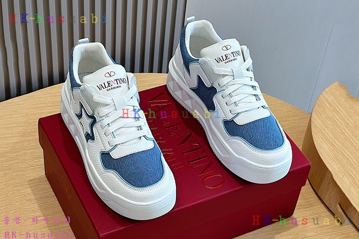 NEW 발렌티노 스니커즈 신상 V 599012