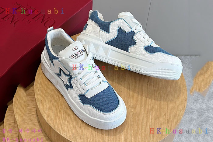 NEW 발렌티노 스니커즈 신상 V 599012
