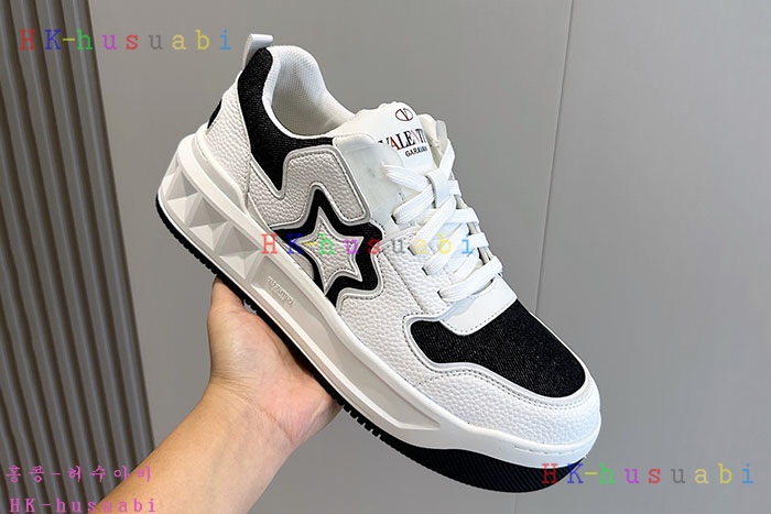 NEW 발렌티노 스니커즈 신상 V 599014