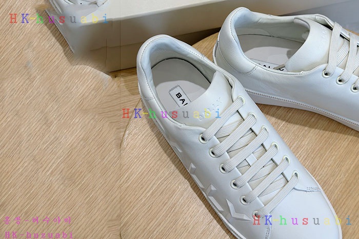NEW 발리 스니커즈 신상 B 558605