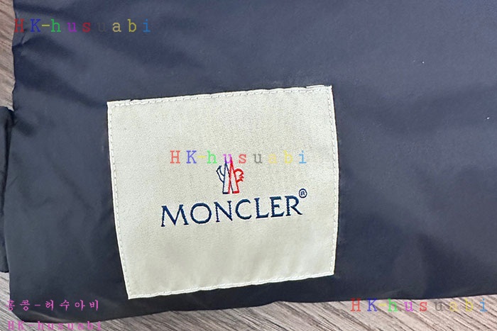 NEW 몽클레어 패딩조끼 신상 M 988804
