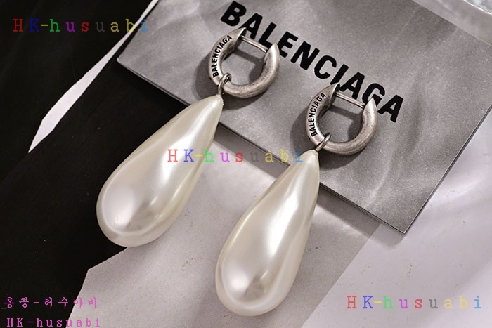 NEW 발렌시아가 귀걸이 신상 B 889011