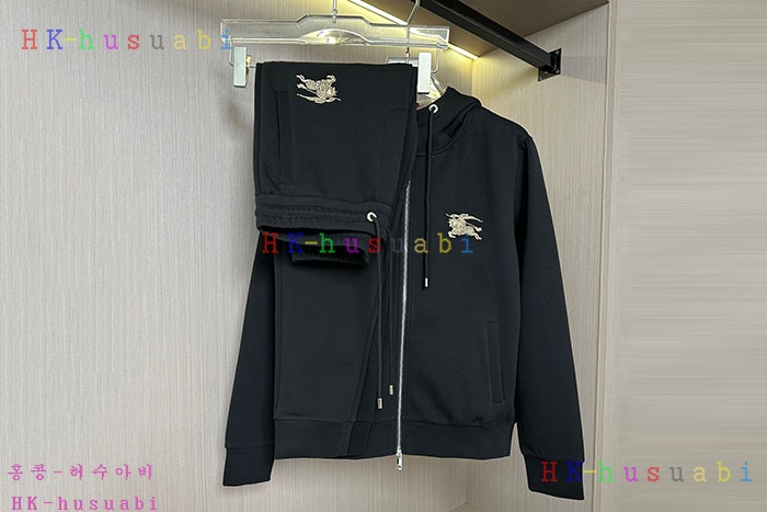 NEW 버버리 후드집업상하의셋트 신상 B 8996806