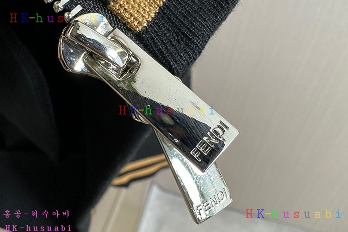 NEW 펜디 집업상하의셋트 신상 FD 998770