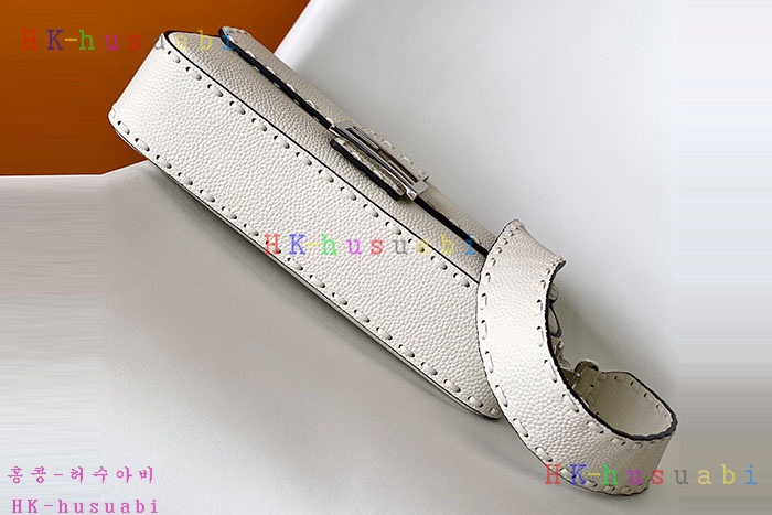★미러급★펜디 바게트  백 8BR600-4
