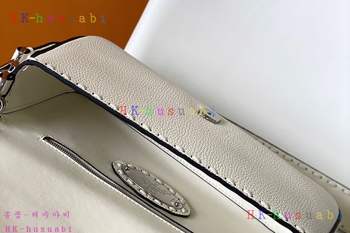 ★미러급★펜디 바게트  백 8BR600-4