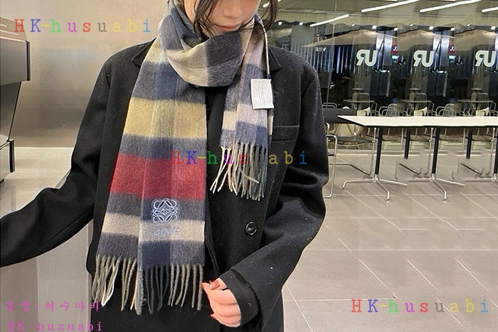 NEW 로에베 스카프 신상 L 872401