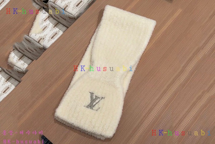 NEW 루이비통 스카프 신상 L 9745050