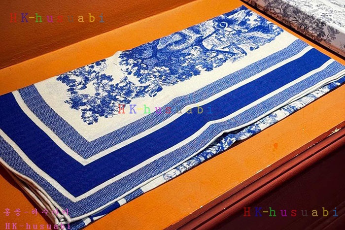 NEW 디올 스카프 신상 DR 485817