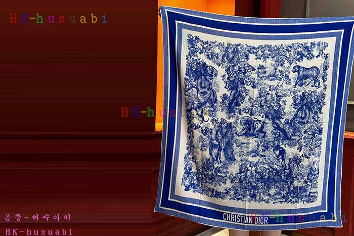 NEW 디올 스카프 신상 DR 485817