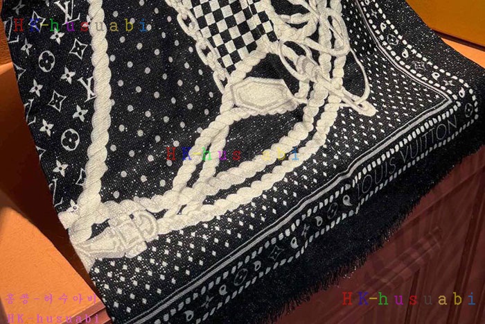 NEW 루이비통 스카프 신상 LV 1799512