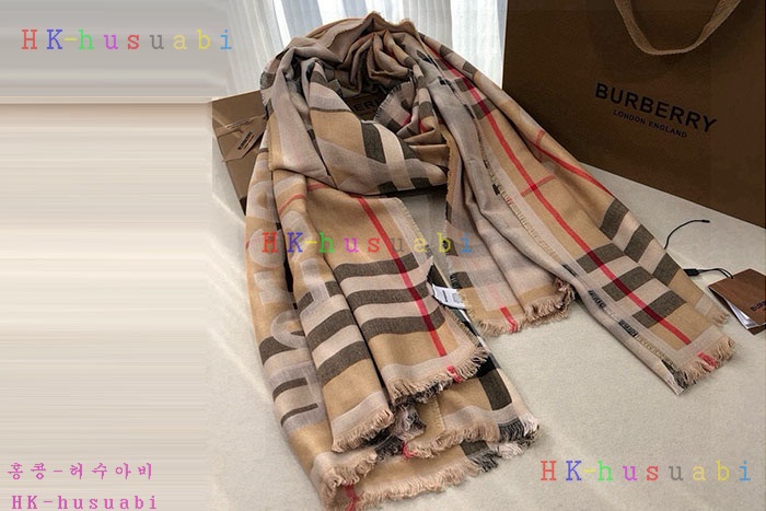 NEW 버버리 스카프 신상 BB  558084