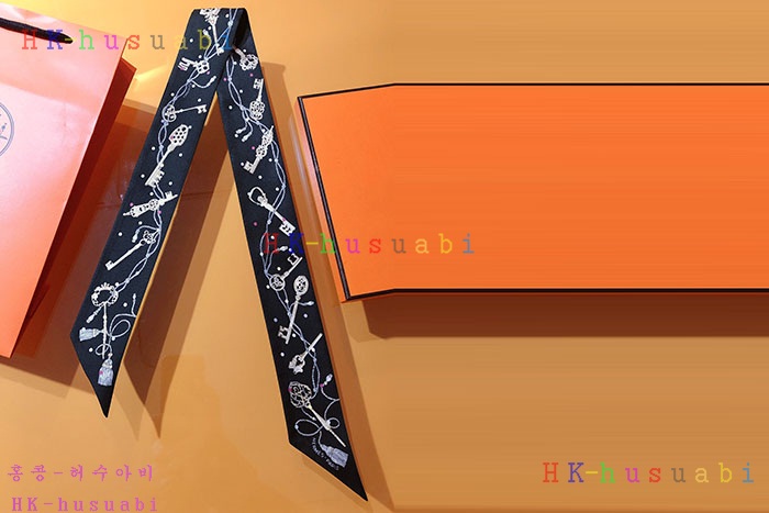NEW 에르메스 스카프 신상 H 2855823