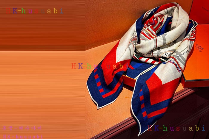 NEW 에르메스 스카프 신상 H 2855903