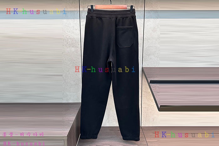 NEW 몽클레어 바지 신상 M 6570012