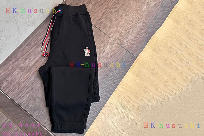 NEW 몽클레어 바지 신상 M 6570012