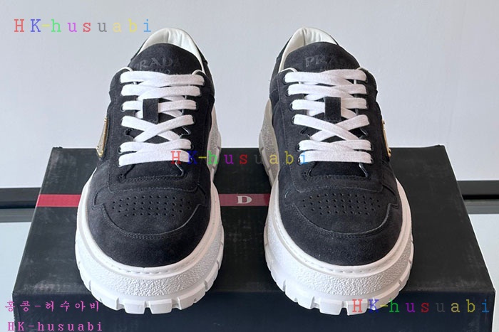 NEW 프라다 스니커즈 신상 P 986646