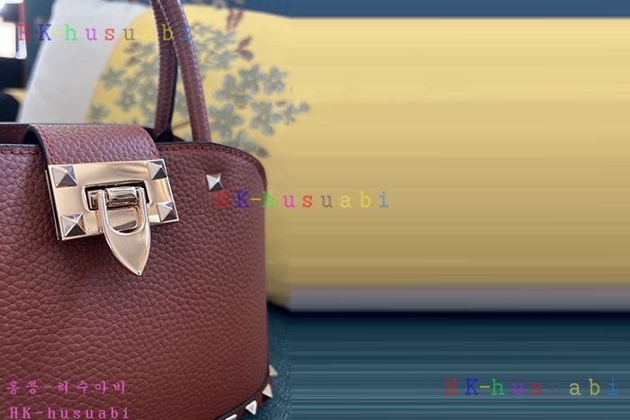 ★미러급★발렌티노 가라바니 락스터드 스몰 핸드백 5W0B0Q69-3