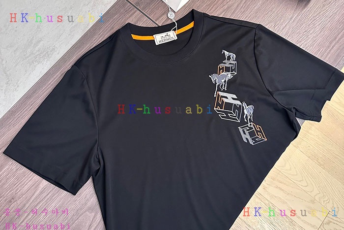 NEW 에르메스 반팔티 신상 H 3088040