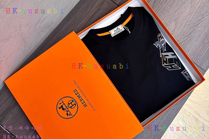 NEW 에르메스 반팔티 신상 H 3088040